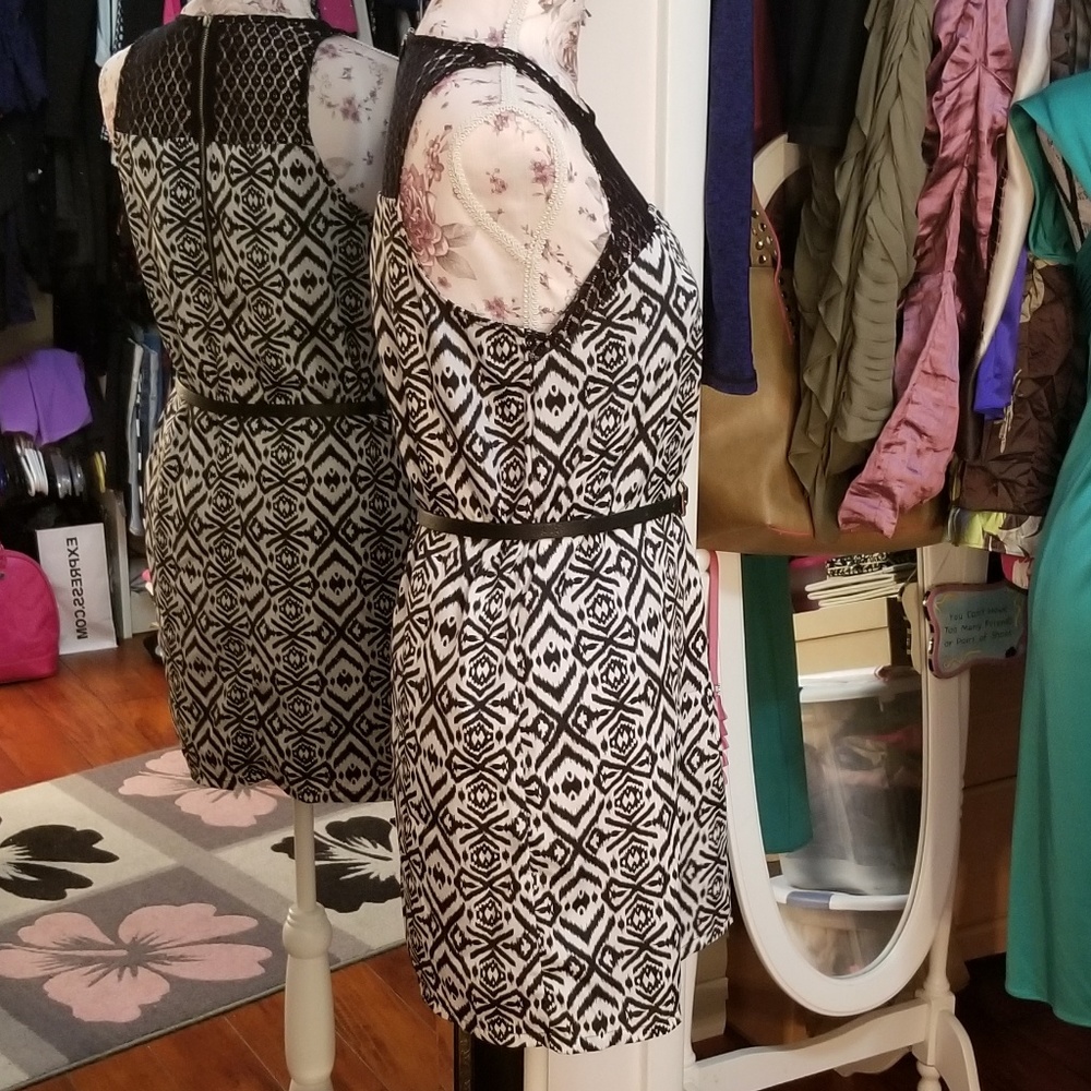 Rewind Dress - Picture 3 of 6